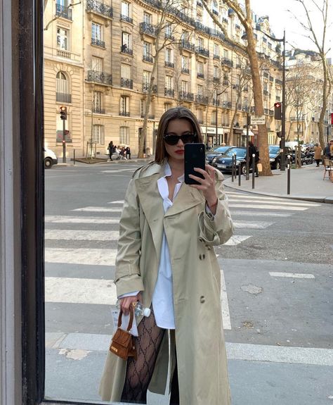 Spring Coat Outfit, Trench Outfit, Camel Blazer, Trench Coat Outfit, Coat Trends, Trench Coat Style, Sequined Dress, Autumn Fits, Coat Outfits