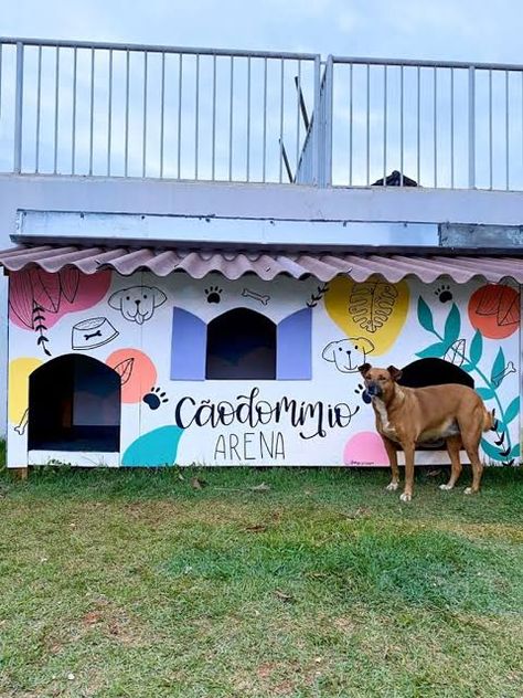 Pet Mural Ideas, Dog Daycare Mural, Vet Mural, Dog Mural, Pet Shop Ideas, Hotel Pet, Pet Daycare, Pallet Dog House, Dog Kennel Ideas