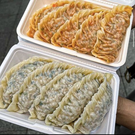 #dumplings #food #korean #koreanfood #asian #asianfood Korean Dumplings, 30k Followers, Yummy Eats, Sweet And Salty, Korean Food, Ravioli, Dumplings, Japanese Food, Mouth Watering