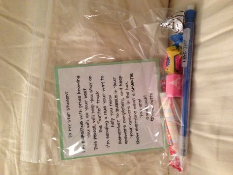 Standardized test goody bag... maybe next year since I missed it this year. Testing Treat Bags For Students, Staar Test Goodie Bags, Testing Treats For Students, Staar Test Motivation, Test Prep Motivation, Test Motivation, Testing Treats, Goodie Bag Ideas, Testing Encouragement