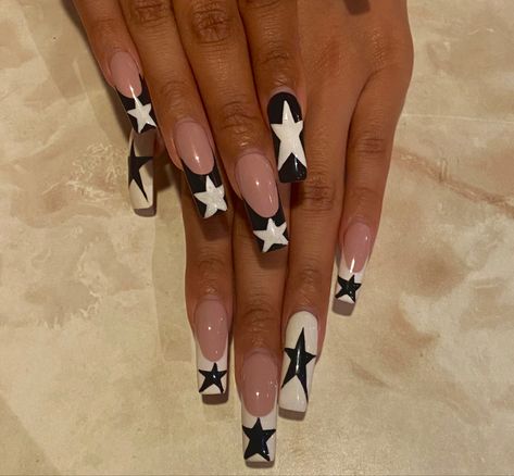 Long black & white acrylic nails with star designs Long Nails With Stars, Long Star Nails, Black White Acrylic Nails, White French Tip, White Acrylic Nails, Black Nail Designs, Long Acrylic, Pink Acrylic, Star Nails