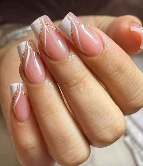 Convocation Nails, White And Gold Nails Square, Mustard Nail Art, May Nail Art, Graduation Nails Ideas, Round Nail Designs, Pink Tip Nails, Quinceanera Nails, Nail Tip Designs