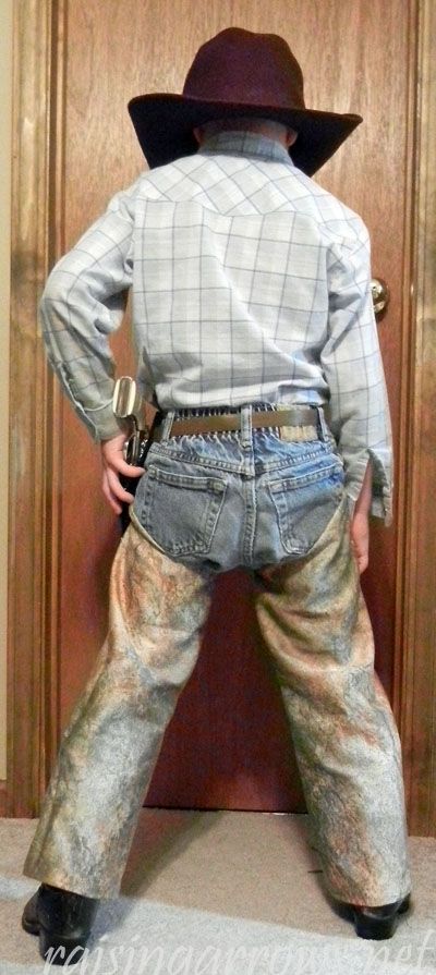 DIY Chaps. Too cute!  Okay, Grandmas of little boys.  These are so cute.  YOu could even add fringe to the outsides. How To Make Chaps, Cowboy Costume Ideas, Diy Chaps, Bull Rider Costume, Chaps Pattern, Diy Cowboy Costume, Cowgirl Chaps, Cowboy Halloween Costume, Cowboy Chaps