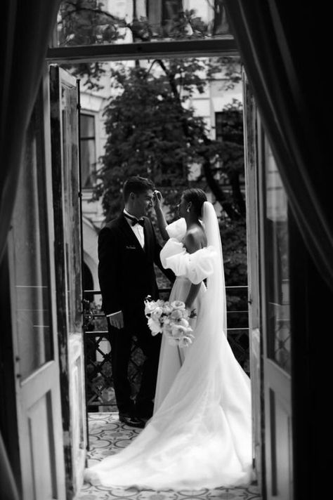 Dramatic Wedding Portraits, Wedding Shot List, 21 December, Wedding Portrait Poses, Couple Shots, Wedding Picture Poses, Wedding Photography Styles, Wedding 2025, Wedding 2024