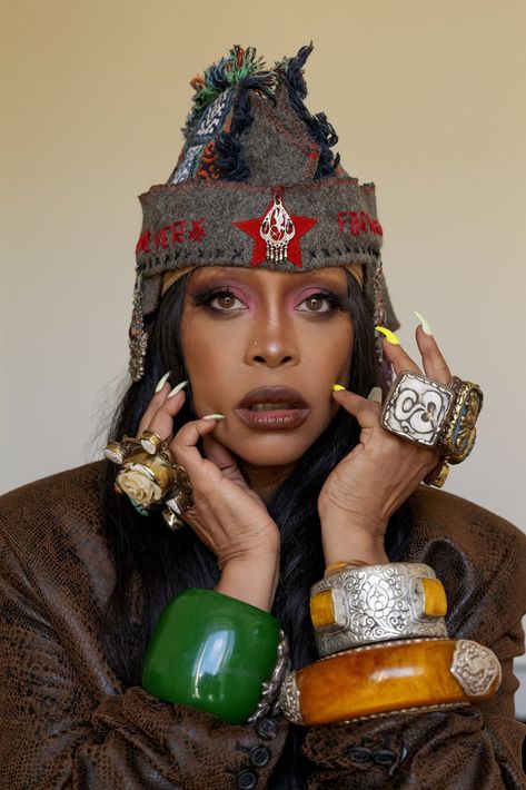 Erykah Badu Announces 'Unfollow Me Tour' — 247 Live Culture Magazine Eryka Badu, Erykah Badu Style, Mos Def, Instagram Queen, Baddie Aesthetic, Erykah Badu, Culture Magazine, Kodak Black, Queen Latifah