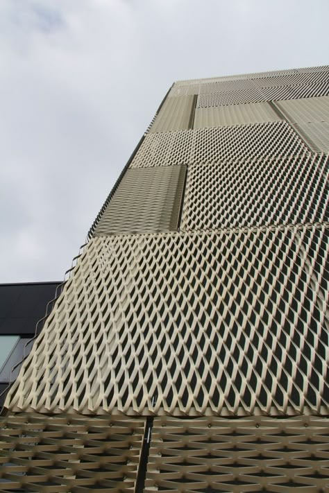 Expanded Metal Mesh, Industrial Loft Design, Metal Facade, Car Part Furniture, Facade Architecture Design, Facade Cladding, Metal Cladding, Expanded Metal, Facade Lighting