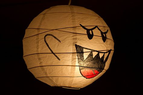 Boo lantern! Super Mario Room, Mario Room, Nerd Room, Super Mario Bros Party, Mario Bros Party, Mario Birthday Party, Super Mario Party, Mario Birthday, Gamer Room