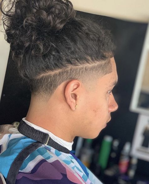 Mid Taper Fade Haircut Long Hair, Drop Fade With Long Hair, Taper Undercut Long Hair, Low Taper Fade Undercut, Curly Man Bun Fade, Fades For Long Hair For Men, Haircuts For Long Hair Men Undercut, Burst Fade With Long Hair, High Taper Long Hair