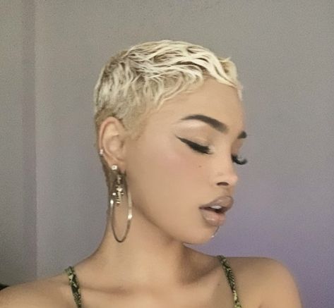 #hair #blondehairstyles #shorthairstyles Makeup Short Hair, Bald Baddie, Low Haircuts, Short Pixie Hairstyles, Be Your Own Muse, Shaved Hairstyles, Short Shaved Hairstyles, Natural Curly Hair Cuts, Finger Waves