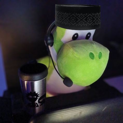 Yoshi mario icon Black Yoshi Pfp, Mexican Yoshi, Console Pfp, Yoshi Pfp, Yoshi Mario Bros, Mario Icons, Yoshi Icon, Games Icon, Steam Profile