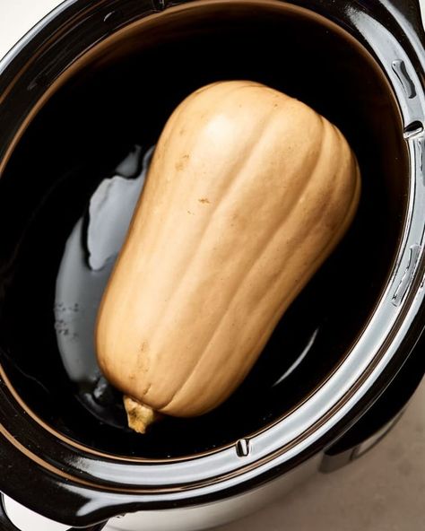 Butternut Squash Crockpot, Squash Crockpot, Butter Squash Recipe, Cook Butternut Squash, Squash Butternut, Fall Crockpot, Easy Butternut Squash, Acorn Squash Recipes, Recipes Fall