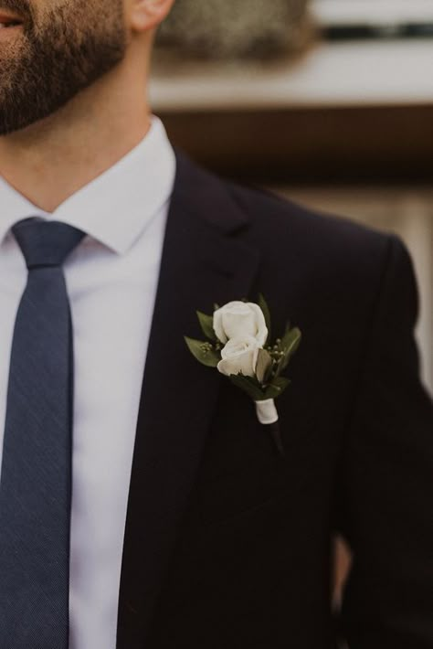 White Rose Boutonniere, Blue Groomsmen, Olathe Kansas, White Boutonniere, Button Holes Wedding, Groomsmen Boutonniere, Rose Boutonniere, Boda Mexicana, Groom Boutonniere