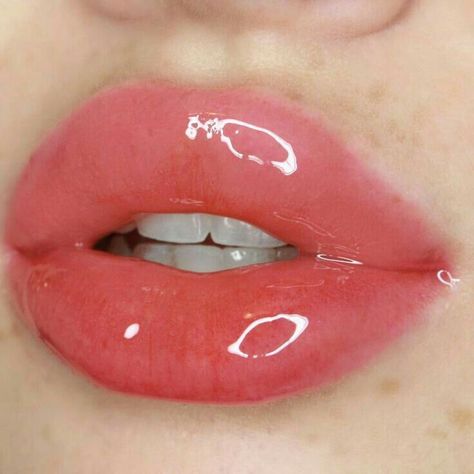 #wattpad #random Sorry bitches. Art hoes only. Jk. But actually tho Karneval Diy, Lip Pictures, Lip Art Makeup, Lip Augmentation, Glossy Makeup, Lips Drawing, Beautiful Lips, Lip Art, Glossy Lips