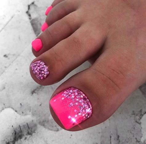 Glitter Pedicure, Glitter Toe Nails, Pink Pedicure, Pink Toe Nails, Toenail Designs Summer, Pedicure Designs Toenails, Pedicure Nail Designs, Gel Toe Nails, Acrylic Toe Nails