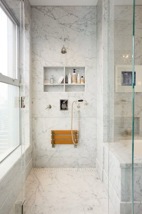 How To Make Shower Niches Work For You In The Bathroom. I hadn't thought of a fold-down bench in the shower, love it! Tile Shower Niche, Bathroom Niche, Shower Storage, Shower Seat, Small Showers, Bad Inspiration, Shower Bench, Transitional Bathroom, Shower Niche