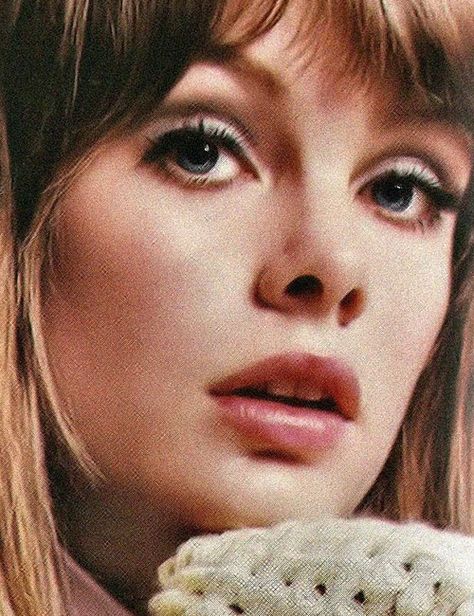 60’s Makeup, Mod Makeup, 1960s Makeup, 60s Icons, 60s Makeup, 60s Girl, Jean Shrimpton, Swinging Sixties, Sixties Fashion