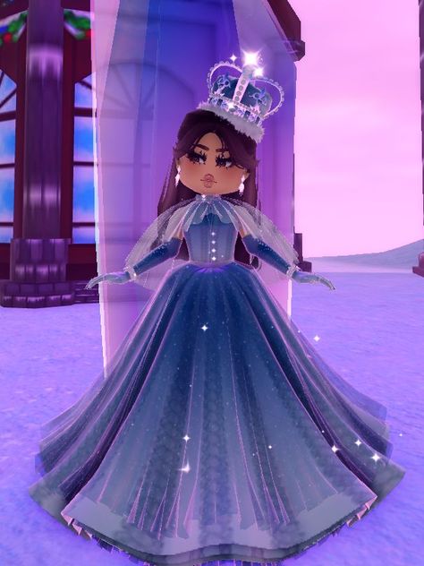 Ice Element Royale High, Roblox Royale High Outfits Ideas Free, Royale High Fancy Outfits, Royal High Ball Outfits, Royalty Royale High Outfit, Royale High Ice Fairy Outfit, Royale High Halloween Outfit Ideas, Food For Thought Royale High Outfit, Ice Queen Outfit