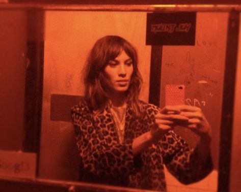 Alex Alexa, Cheetah Print Coat, Alexa Chung Style, Models 90s, Beautiful Human, Nyc Girl, Print Coat, Alexa Chung, Iconic Women