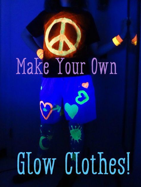 Clothes decorated with glow-in-the dark-paint. Diy Neon Clothes, Glow Party Shirts, Glow In The Dark Outfits, Kids Glow Party, Cool Pictures Ideas, Halloween Glow Party, Glow Up Clothes, Glow Party Outfit, Diy Black Light