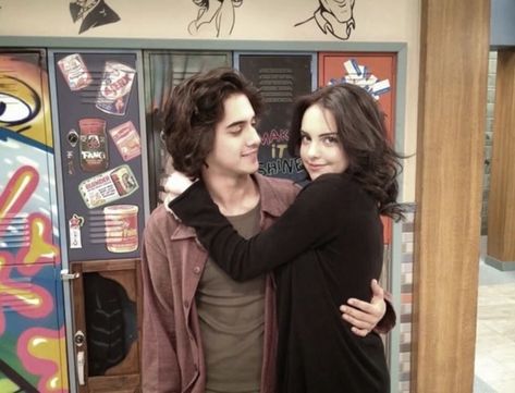 victorious jade and beck image <img alt= src="https://data.whicdn.com/images/352126541/original.j Jade Y Beck, Jade Victorious, Jade And Beck, Victorious Nickelodeon, Uk Icon, Beck Oliver, Liz Gilles, Victorious Cast, Jesse Metcalfe