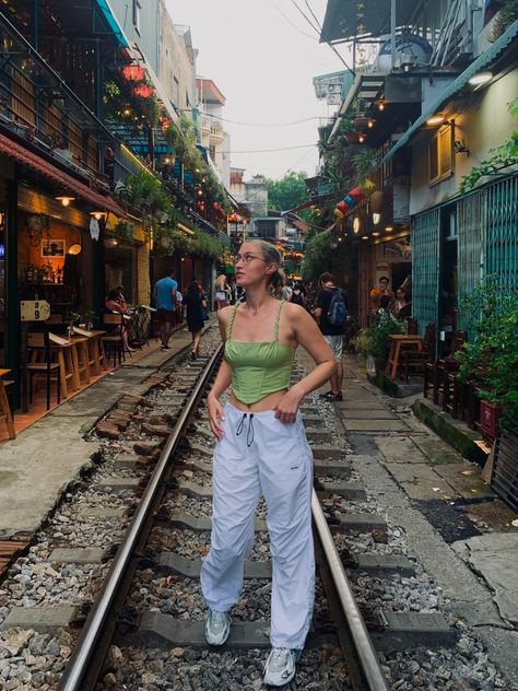 Train Street Hanoi
Train tracks
Vietnam Asian Travel Outfit, Hanoi Vietnam Outfit, Ba Na Hills Vietnam Outfit, Sapa Vietnam Outfit Idea, Vietnam Photo Poses, Vietnam Train Street, Taiwan Aesthetic Outfit, Travel Outfit Vietnam, Vietnam Fashion Street