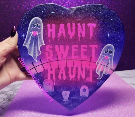 Halloween Shuffle, Alt Hippie, Spooky Inspiration, Cute Painted Pumpkin Ideas, Halloween Core, Halloween Canvas Art, Halloween Pink, Halloween Diy Crafts, Halloween Tattoos