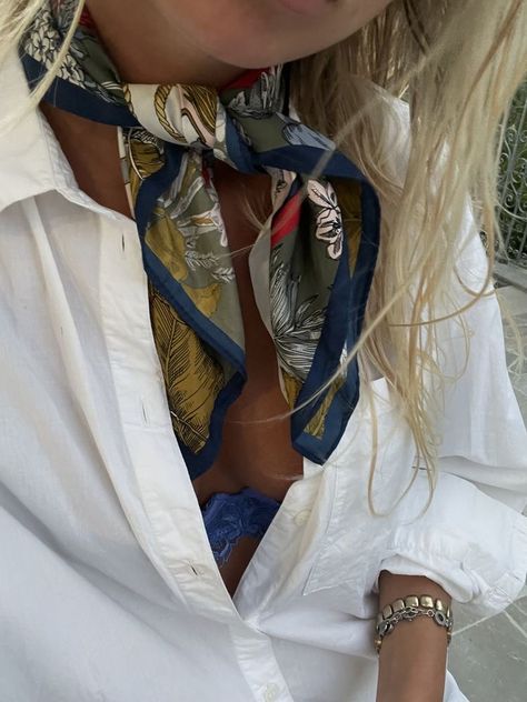 Surfergirl Style, Europe Travel Outfits, Travel Outfits, Looks Street Style, Hermes Scarf, Stockholm Fashion, Mode Inspiration, Looks Vintage, Spring Summer Outfits