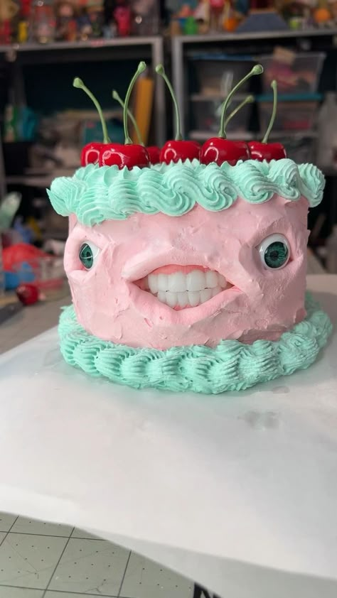 Weird Cakes, Goofy Cake, Cakes Funny, Cursed Cakes, Zombie Cake, Tooth Cake, Ugly Cakes, Hedgehog Cake, Cake Fails