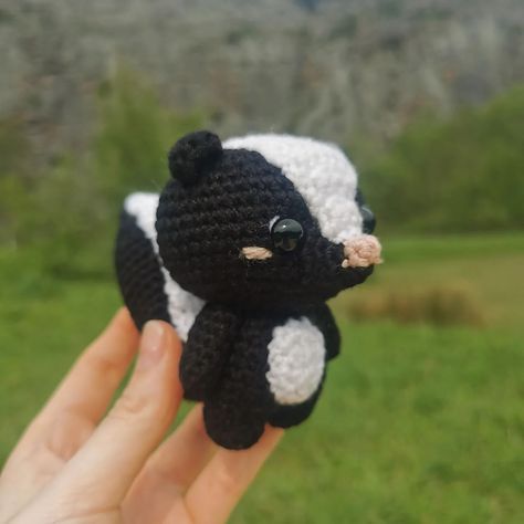 Skunk Cottage Critter 🌼🦨 Does anyone remember Flower, the skunk in bambi? That is who this little one reminds me of 💕 Pattern by me! #crochet #amigurumi #amigurumilove #fiberart #crochetcommunity #artistsupportartists #crochetersofinstagram #patternrelease #crochetpattern Skunk Crochet, Skunk Crochet Pattern Free, Crochet Skunk, Crochet Skunk Pattern Free, Free Skunk Crochet Pattern, Skunk Amigurumi, Crochet Pattern For Skunk Hat, Crochet Amigurumi Raccoon Free Pattern, Crochet Raccoon Keychain