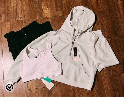 Dhgate Lululemon, Best Face Mask, Yoga Clothes, Nike Jacket, Size 10, Must Haves, Sports Bra, Clothing And Shoes, Rain Jacket