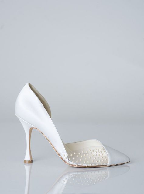 Modern Wedding Heels, Bridal Closed Toe Shoes, Modern Bridal Shoes, Bridal Shoes Closed Toe, Designer White Round Toe Wedding Shoes, Closed Toe Bridal Shoes, Minimalist Wedding Shoes, Modern 4-inch Heel Wedding Heels, Luxury Classic High Heel Wedding Shoes