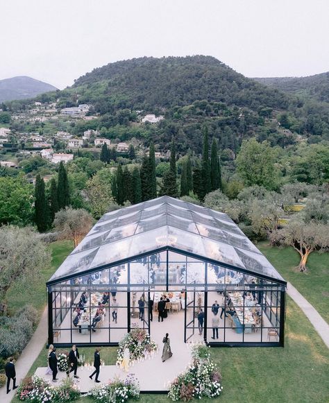 Glass Wedding Venues Receptions, Wedding Venues Floor Plans, Glass Building Wedding Reception, Glass Gazebo Wedding, Greenhouse Garden Wedding, Glass Wedding Tent, Air B N B Wedding, Garden House Wedding, Glass Venue Wedding