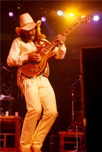 Dickey Betts, The Allman Brothers Band, Madison Square Garden, New York City, 1978 Dickey Betts, The Allman Brothers, Morrison Hotel, Allman Brothers Band, Outlaw Country, Urban Cowboy, Allman Brothers, Southern Rock, Great Pic