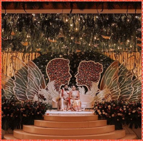 Reception Event Ideas, Marriage Reception Stage Decorations, Indian Wedding Backdrop Decorations, Reception Back Wall Design, Wedding Reception Stage Decorations Backdrops, Indian Wedding Stage Backdrop, Wedding Reception Backdrop Elegant, Grand Wedding Stage Decorations, Reception Decorations Indian