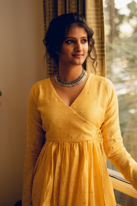 #haldi #haldioutfit Yellow Kurti Design For Haldi, Yellow Haldi Outfit, Yellow Kurti, Straight Cut Dress, Cotton Jackets Women, Haldi Outfits, Haldi Outfit, Choli Dress, Fashionable Saree Blouse Designs