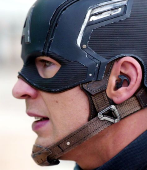 Captain America Helmet, Chris Roberts, Captain America Cosplay, Costume Making, Theater Design, 2023 Halloween, Steve Rogers Captain America, Robert Evans, Diy Costume