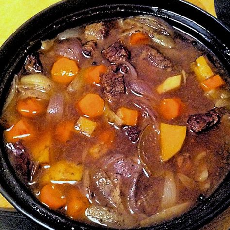 Finnish Karelian Stew Karelian Stew, Finnish Cuisine, Finnish Food, Finnish Recipes, Stew Recipes, Main Dish Recipes, Pot Roast, Soups And Stews, Main Course