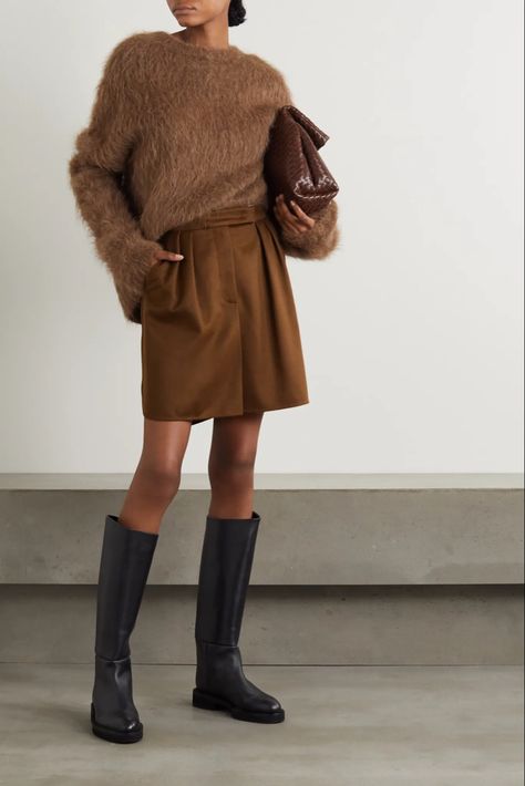 Look Formal, Sporty Chic, Skirt Design, Winter Fashion Outfits, Basic Style, Fall Winter Outfits, Max Mara, Skirt Outfits, Net A Porter