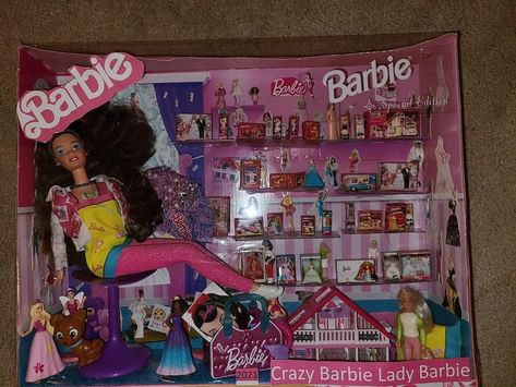 Barbie Playsets 90s, Barbie Library Display, Steffi Love, Barbie Pictures, Cute Ripped Jeans, Doll Therapy, Barbie Playsets, Library Display, Nostalgic Pictures