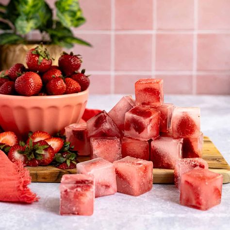 Strawberry Ice Cubes Carrot Ice Cubes, Strawberry Ice Cubes, Berry Ice Cubes, Fun Ice Cubes, Strawberry Rose Ice Cube, Pink Ice Cubes, Fruit Ice Cubes For Water, Strawberry Simple Syrup, Flavored Ice Cubes