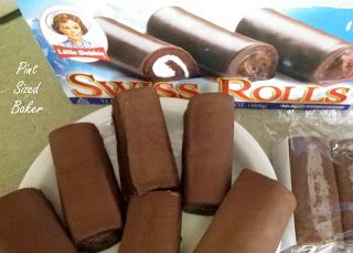 Rolls Cake, Cake Pop Recipe Easy, Swiss Cake, Swiss Rolls, Swiss Roll Cake, Cake Rolls, Birthday Party Treats, Cake Pops How To Make, Little Debbie