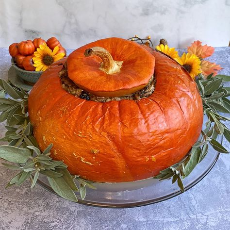 Thanksgiving Roast Stuffed Pumpkin Thanksgiving Roast, Hawaiian Garlic Shrimp, Luau Party Food, Stuffed Pumpkin, Creme Brulee Recipe, Elegant Desserts, Holiday Meal, Multigrain, Dinner Plan