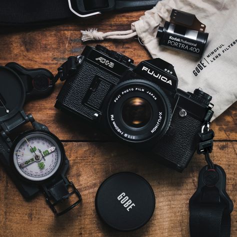 Flat Lay Photography | Best Camera & Tripod for it? Photography Flat Lay, Flat Lay Inspiration, Vintage Phone Case, Photography Assignments, Photography Lenses, Indoor Photography, Flat Ideas, Camera Tripod, Flatlay Styling