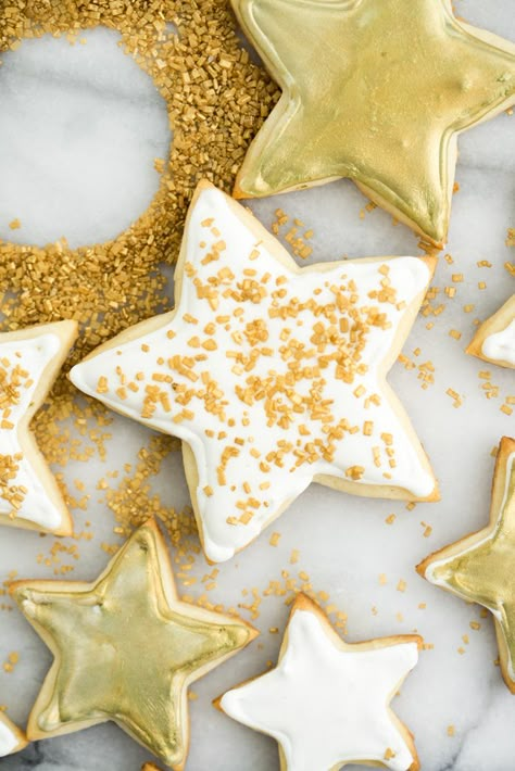 Small Batch Sugar Cookie Recipe. The best sugar cookie recipe when you don't want to make too many. | thesugarcoatedcottage.com cookies, christmas, holidays Small Batch Sugar Cookie Recipe, Sugar Cookie Recipe Small Batch, Small Batch Sugar Cookies, Star Sugar Cookies, Cottage Recipes, Small Batch Cookies, New Years Cookies, Pane Dolce, Small Batch Baking