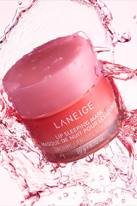 LANEIGE Lip Sleeping Mask: Nourish, Hydrate, Vitamin C, Murumuru & Shea Butter, Antioxidants, Flaky, Dry Lips.
This product is richly filled with Vitamin C which helps protect against external aggressors. As well as coconut oil, shea & murumuru Seed Butter that helps nourish and delivers lasting moisture. Laneige Products, Healthy Self Care, Luxury Body Care, Laneige Lip Mask, Natural Body Soap, Goddess Vibes, Laneige Lip, Berry Lips, Soften Lips