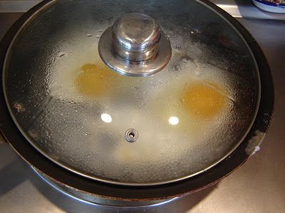 How To Cook Fried Eggs, Easy Fried Eggs, Eggs Over Easy How To Cook, How To Fry An Egg, Over Easy Eggs How To Cook, Fried Egg Over Easy, How To Fry Eggs, Eggs Over Medium, Perfect Fried Egg