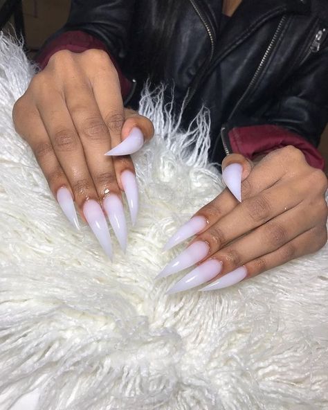 Nails Design Long, Design Long Nails, Trap Nails, Acrylic Nails Design, Stilleto Nails Designs, Long Stiletto Nails, Curved Nails, Claw Nails, Pointed Nails