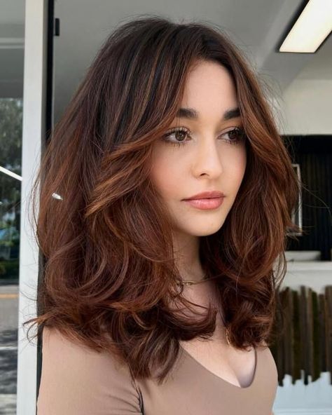 V Shape Hair, Prom Hairstyles, Super Easy Hairstyles, Barbie Hairstyle, Red Haired Beauty, Summer Haircuts, Short Wavy, Wavy Bobs, Shoulder Length Hair Cuts