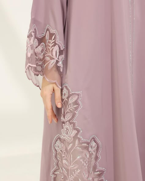 I know you ladies will LOVE the Daphne Abaya 😍. Adorned with floral lace and crystal embellishments, it’s both stunning and has the romantic vibe to it. Available in grey and lilac. Pre-order starts tomorrow at 12 PM. Don’t miss it! Pakistani Cutwork Suits, Lace Abaya Designs, Cut Work Designs, Organza Kurti Designs Latest, Organza Kurti Designs, Cotton Dress Summer Casual, Lace Abaya, Diy Lace Trim, New Dress Pattern