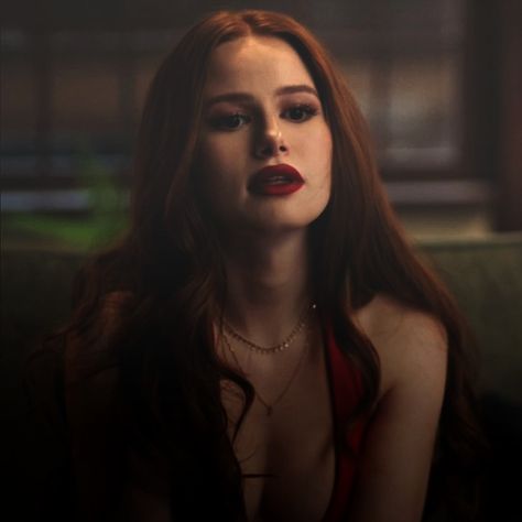 Cheryl Blossom season 5 Cheryl Blossom Pfp, Cheryl Blossom Aesthetic, Blossom Aesthetic, Cheryl Blossom Riverdale, Riverdale Cheryl, Blossom Season, Madelaine Petsch, Cheryl Blossom, Comfort Characters